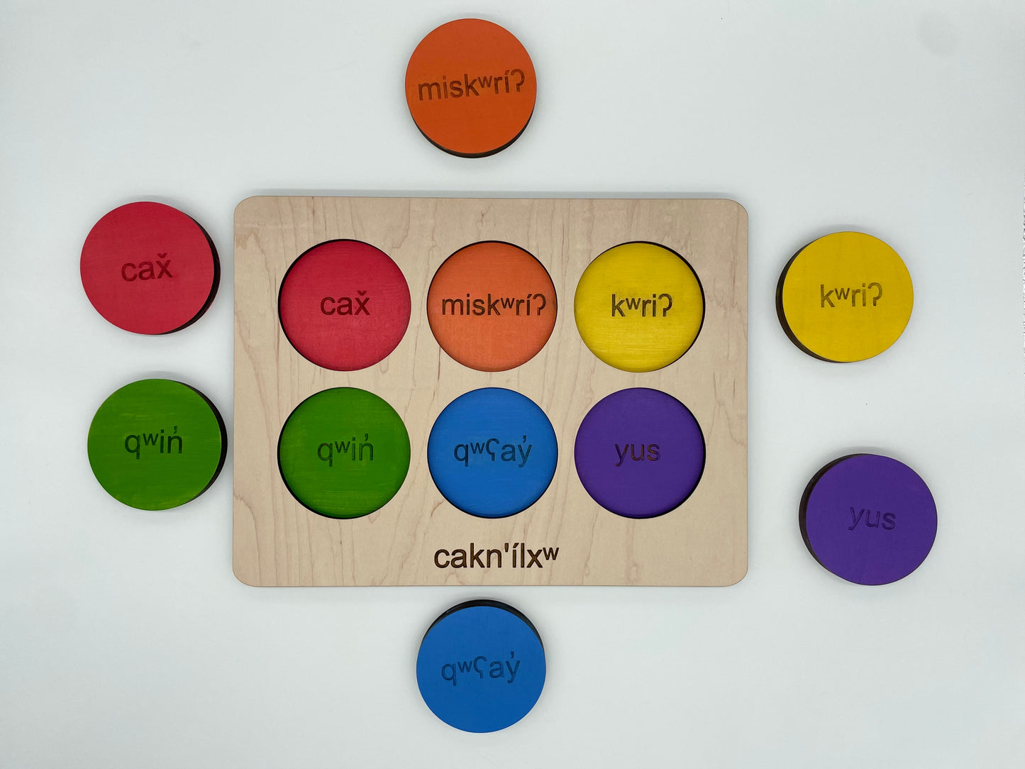 colours puzzle in nqilxʷcən